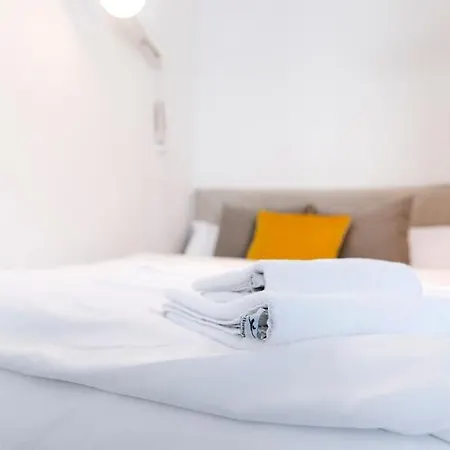 Mitten Im Zentrum Mit 24h Check-in * Kiel